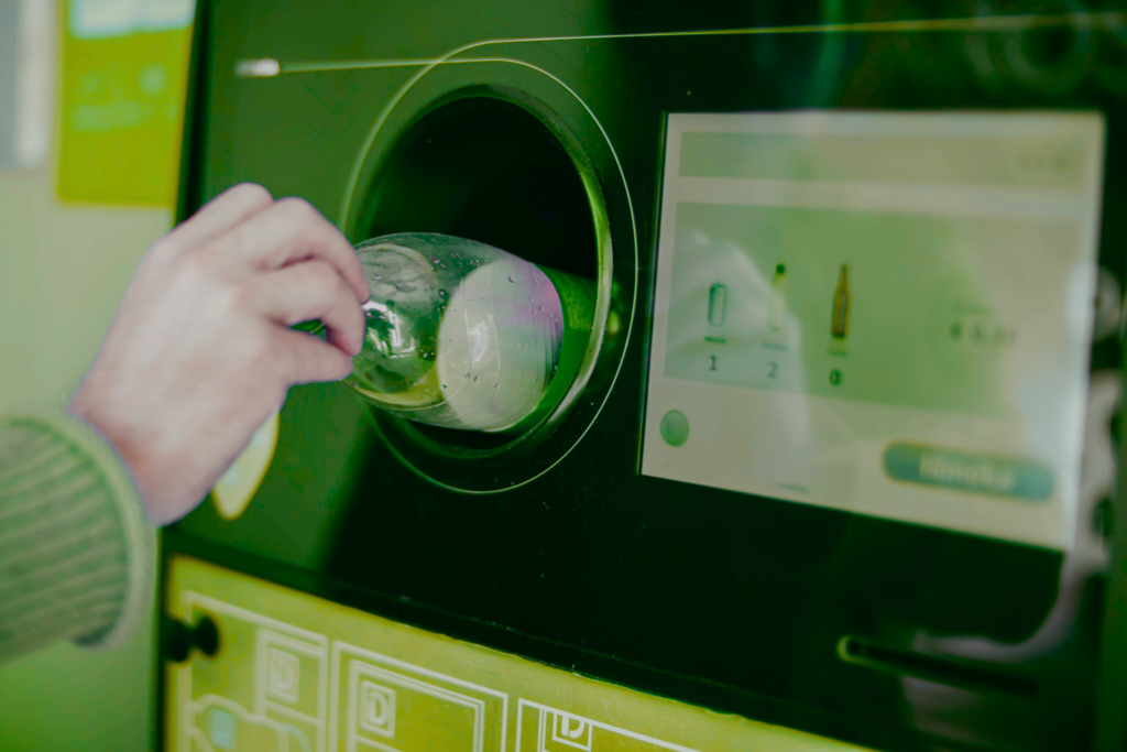 reverse vending machine - rvm - ecocompattatore